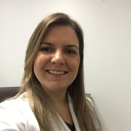 Thais Bonfim Teixeira